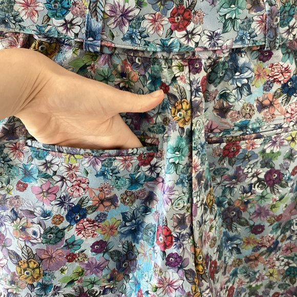 Hilary Macmillan floral high waisted shorts - Picture 3 of 3